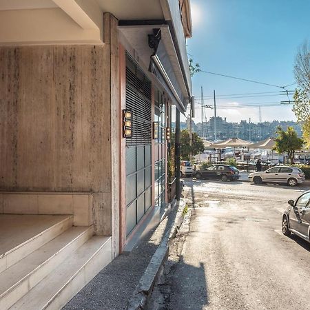 Beautiful & Renovated Aprtm In Piraeus Appartement Buitenkant foto